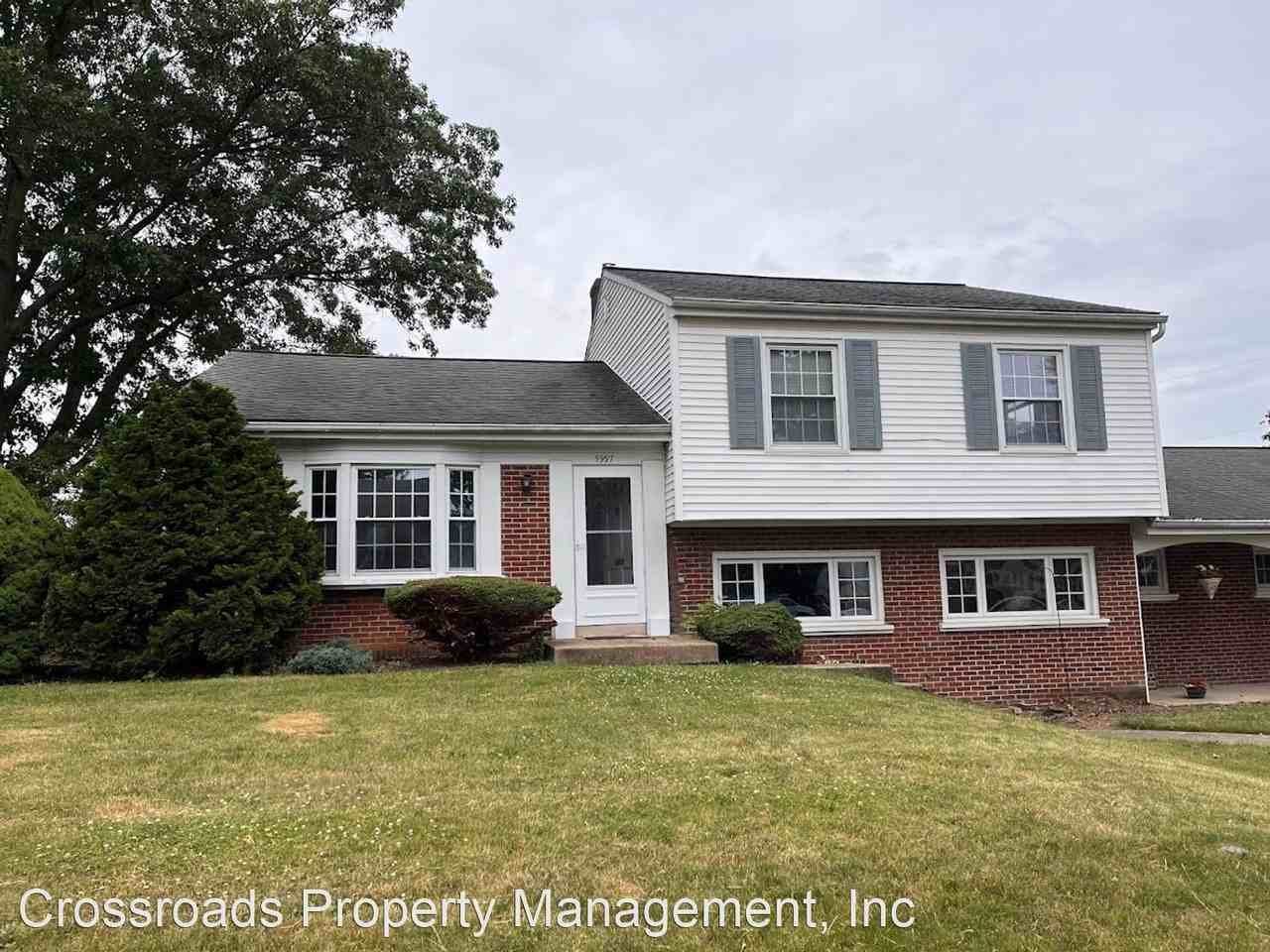 5997 Reeves Rd - Photo 2 of 13