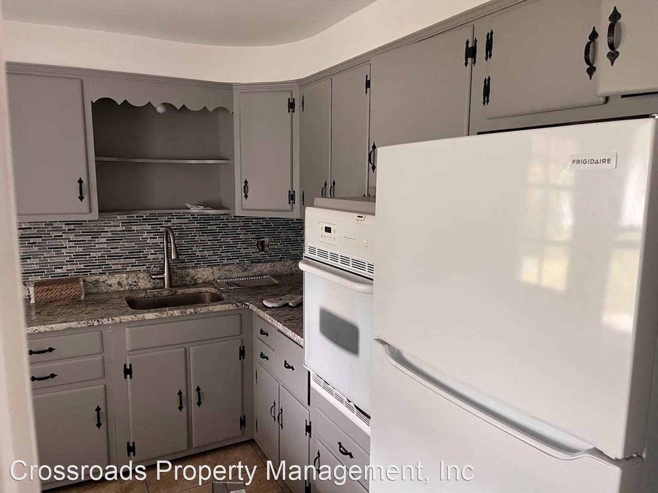 5997 Reeves Rd - Photo 3 of 13