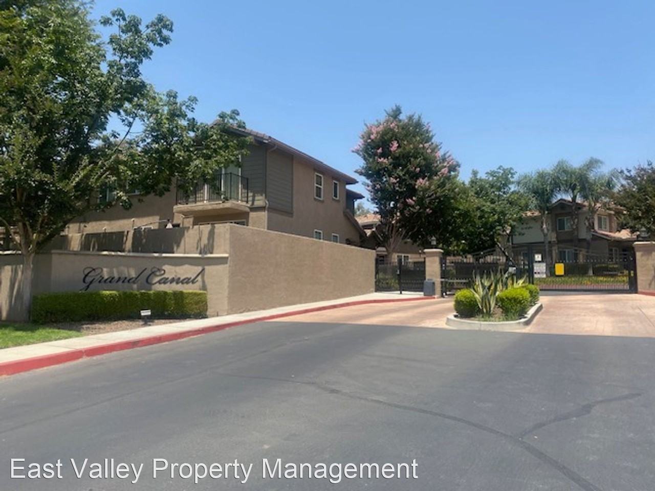 22500 Canal Cir - Photo 2 of 50