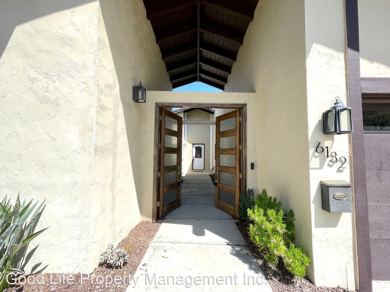 6132 Calle Empinada - Photo 3 of 22