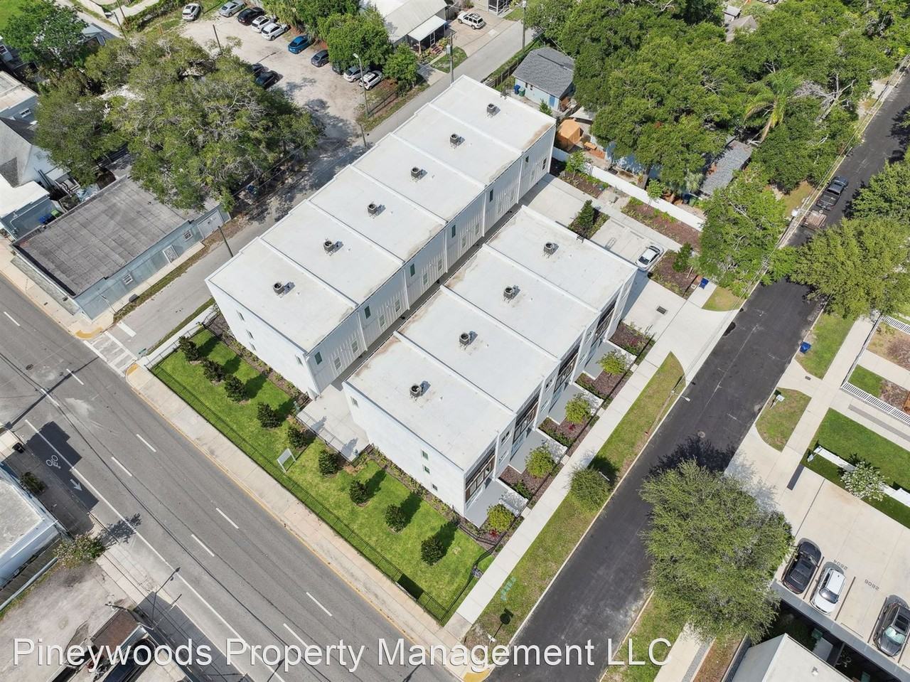 121 E Warren Avenue - Photo 3 of 50