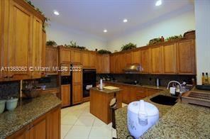 10997 Canary Island Ct #10997 - Photo 2 of 10