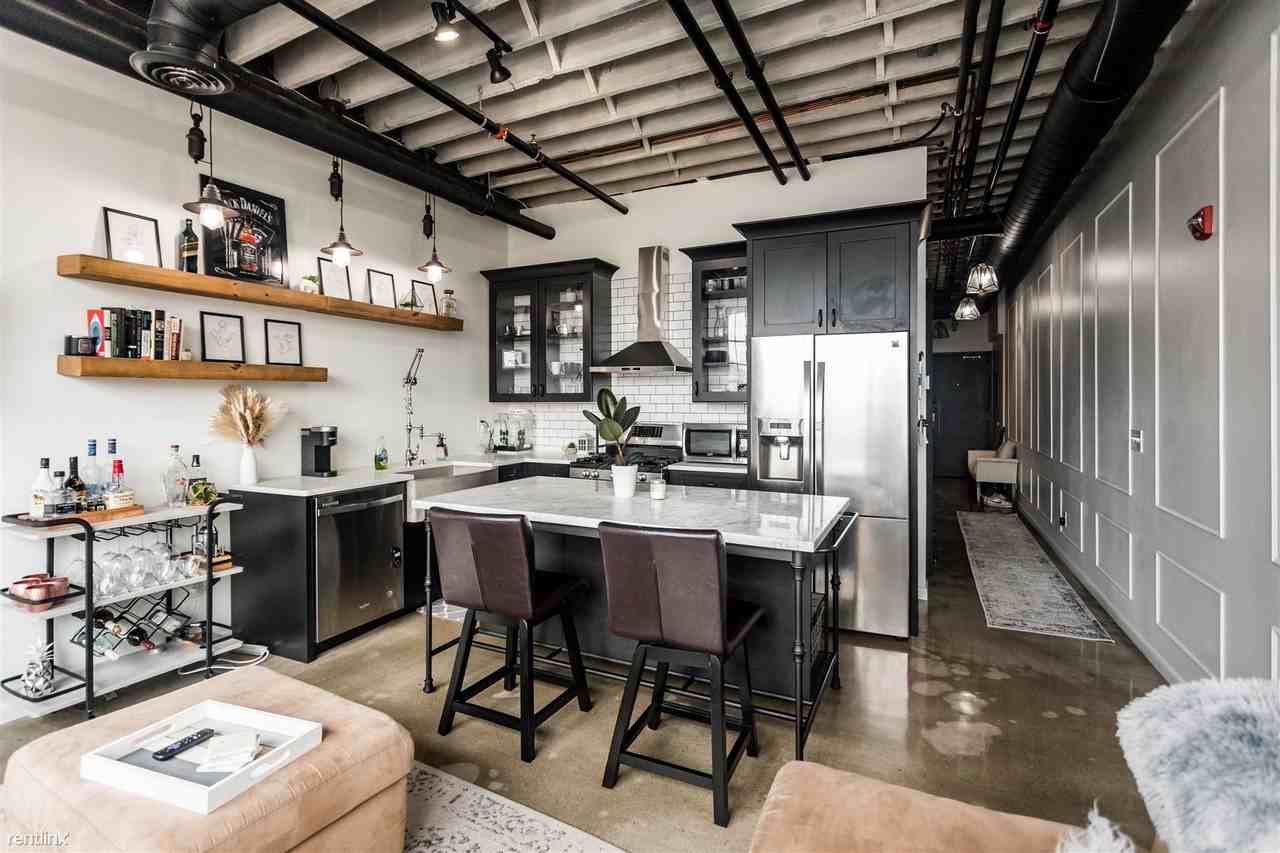 2987 Franklin St - Photo 2 of 10