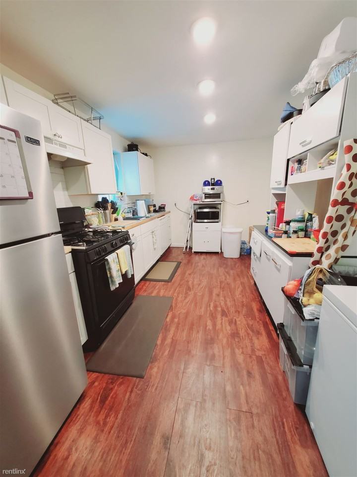 84 Warren St - Photo 2 of 11