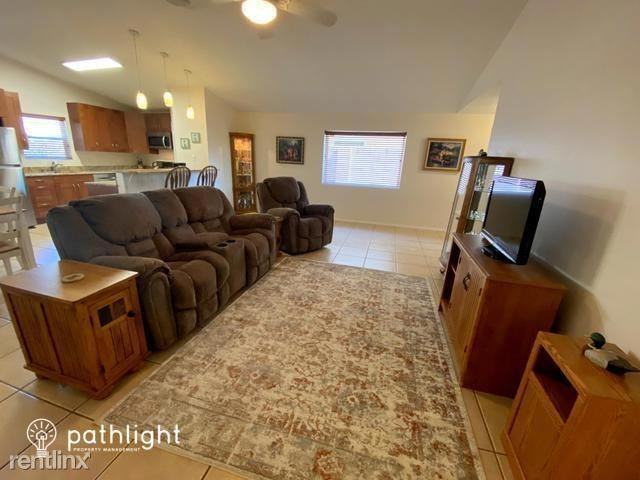 427 Deschutes St Se - Photo 2 of 13