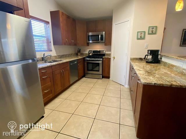 427 Deschutes St Se - Photo 3 of 13