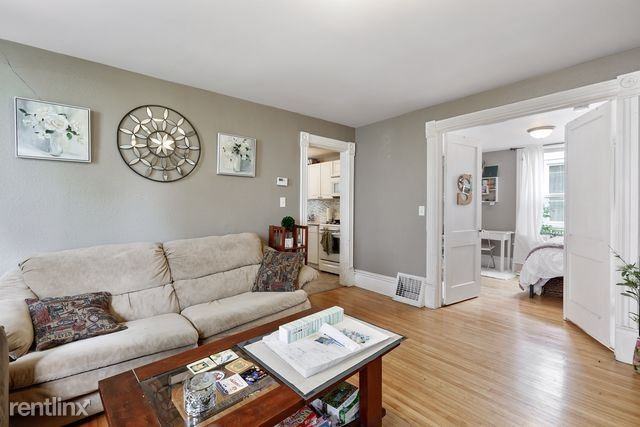 1706 Washington St Ne - Photo 3 of 17
