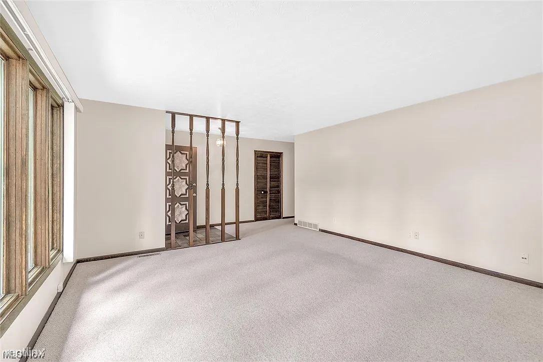 21224 Albion Rd - Photo 3 of 21