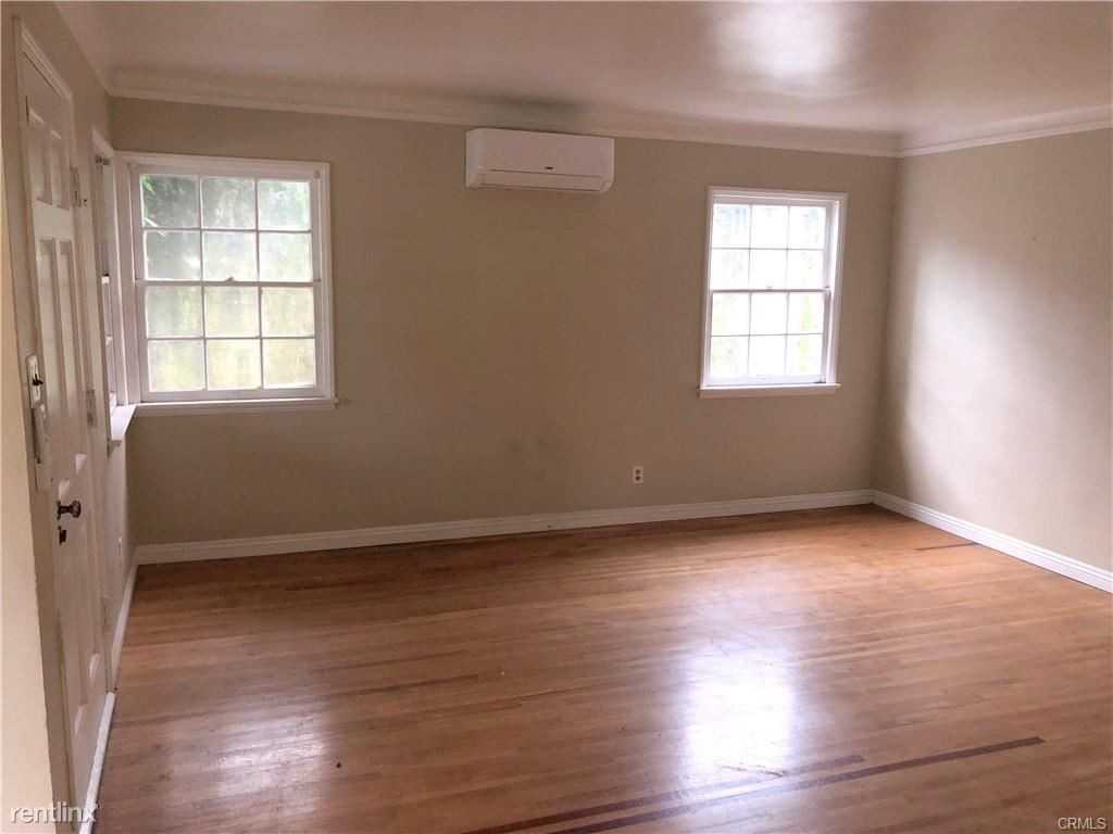 1901 Hanford Dr - Photo 2 of 10