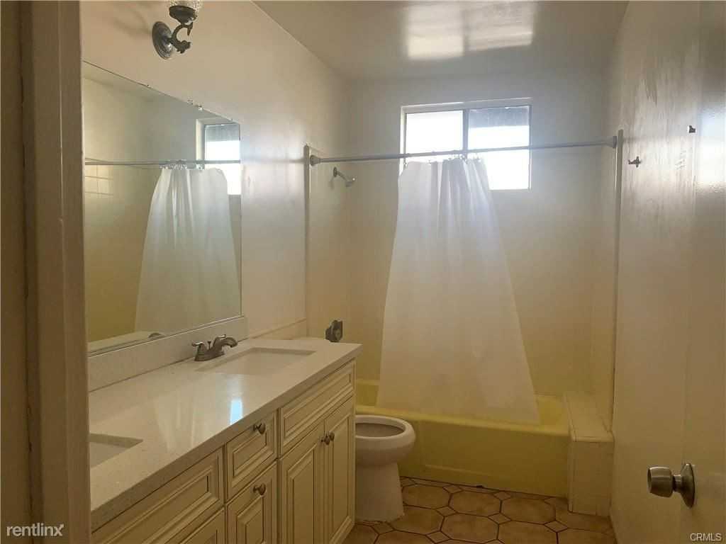 617 Pearl St - Photo 3 of 8