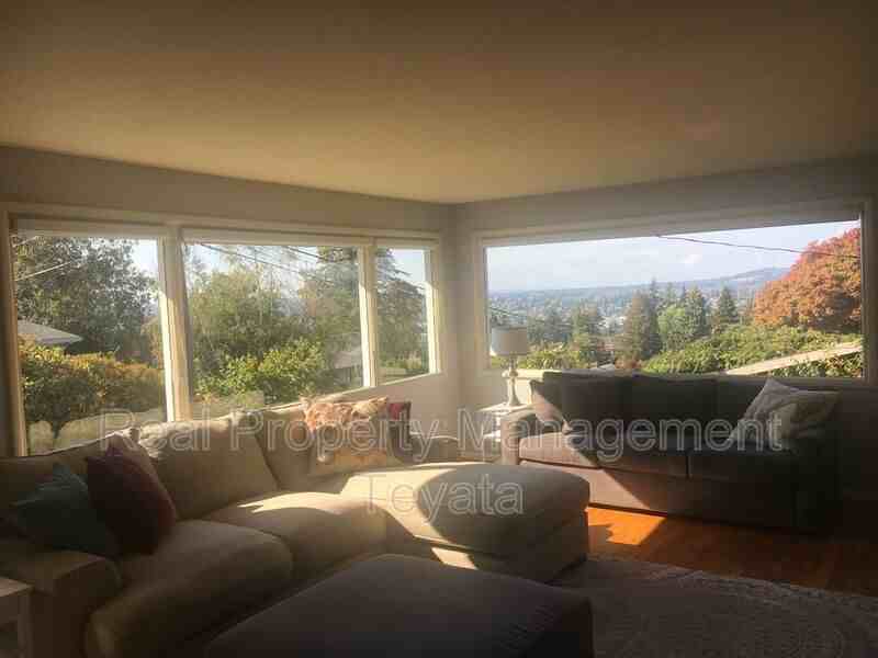 1216 Undine St - Photo 3 of 12