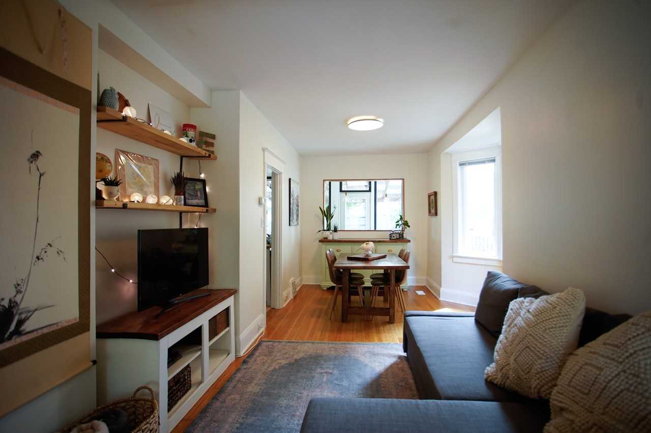 337 Blackthorn Avenue - Photo 2 of 20