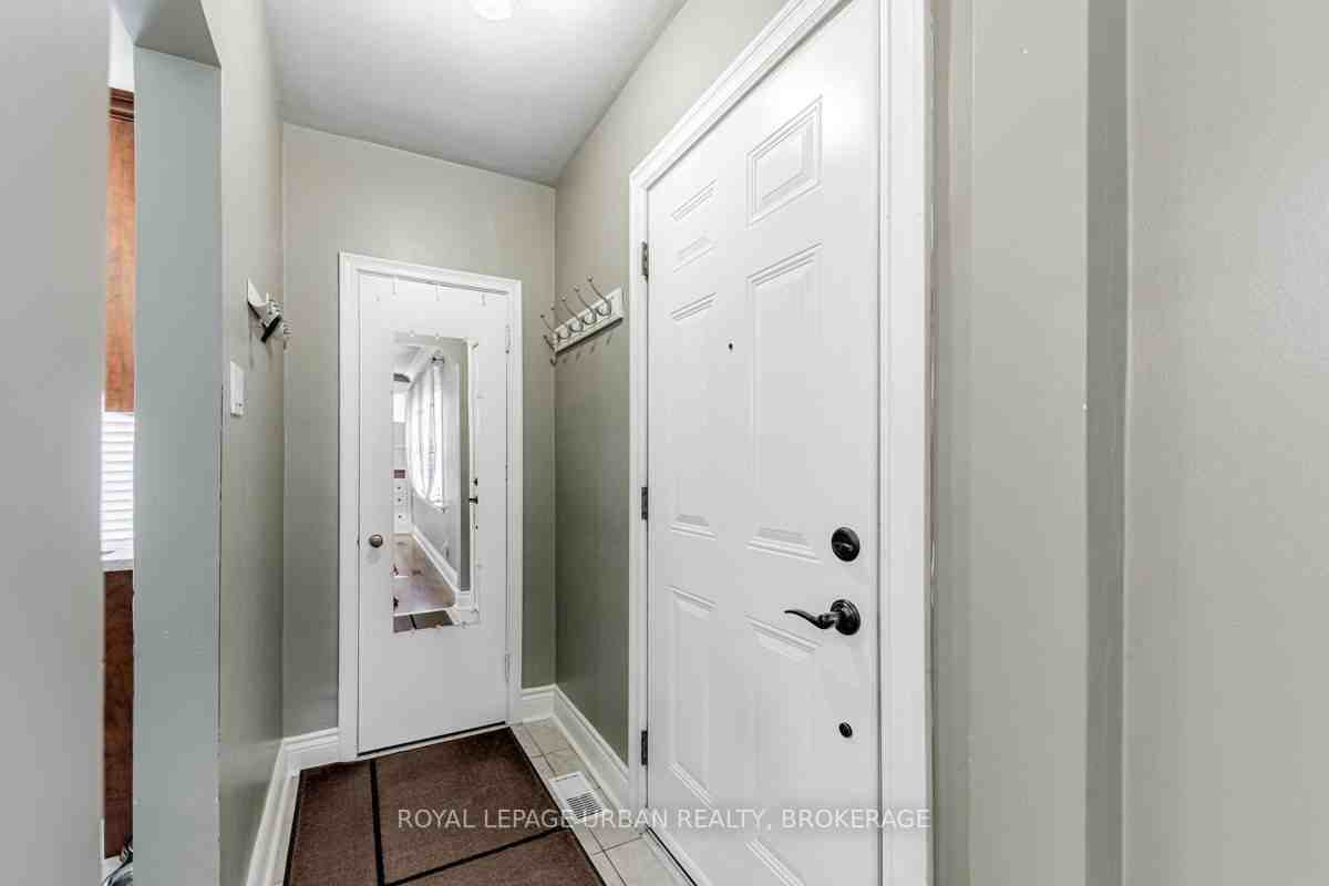 61 Singleton Road - Photo 2 of 21