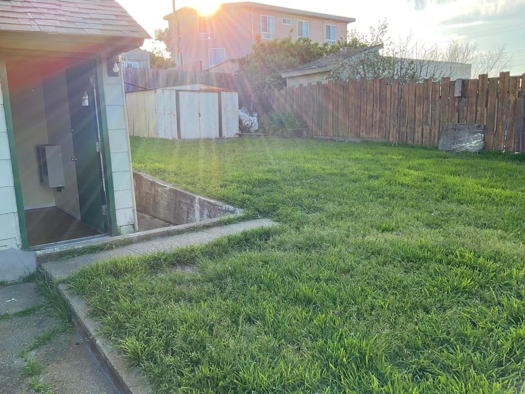 5227 Sacramento Ave - Photo 2 of 12
