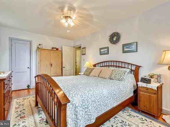 1021 Forest Glen Rd #NA - Photo 2 of 7