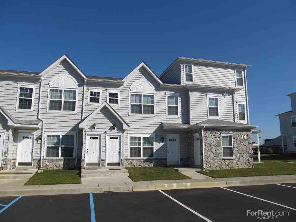 Sunnyside Apartments - Photo 3 of 16