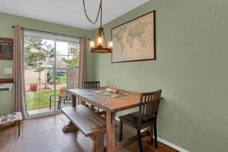 6066 Colony Cir - Photo 2 of 16