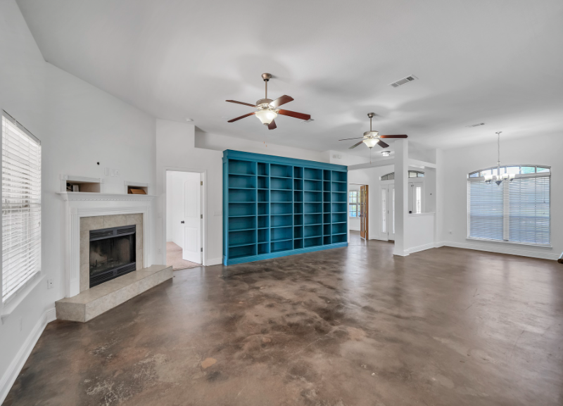 2343 Genevieve Way - Photo 2 of 12