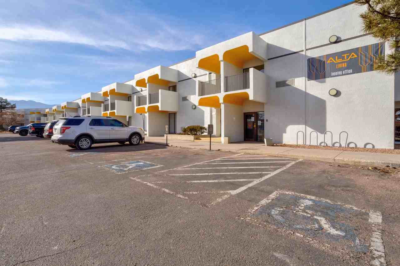 Alta Living 2886 S Circle Dr, Colorado Springs, CO 80906 Apartment