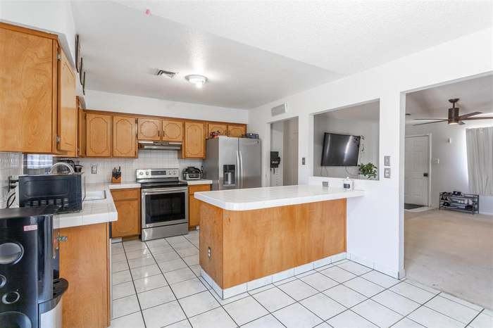 4562 W 17th St #NA - Photo 2 of 11