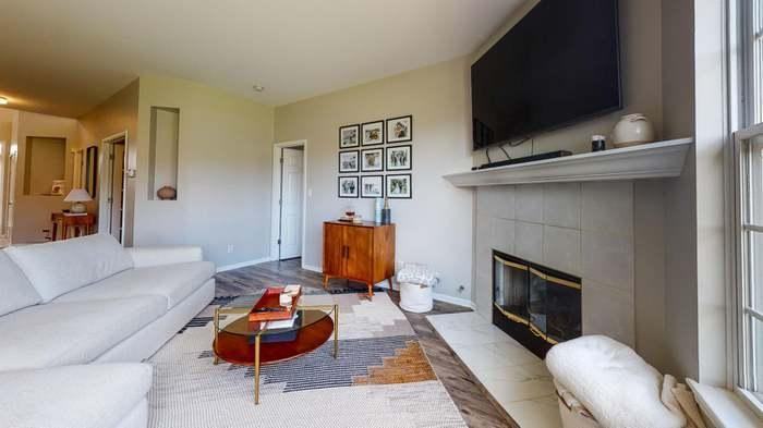 917 Portrait Pl #NA - Photo 3 of 13