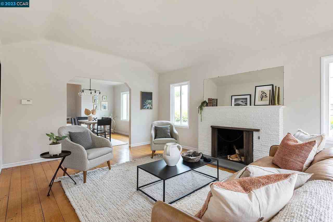 909 Bridge Rd #NA - Photo 2 of 8