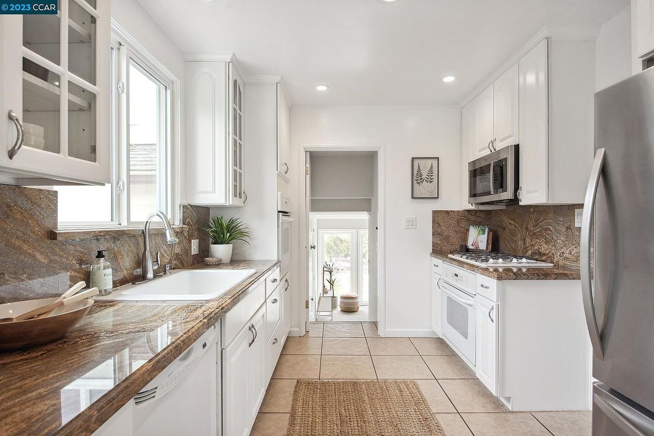 909 Bridge Rd #NA - Photo 3 of 8