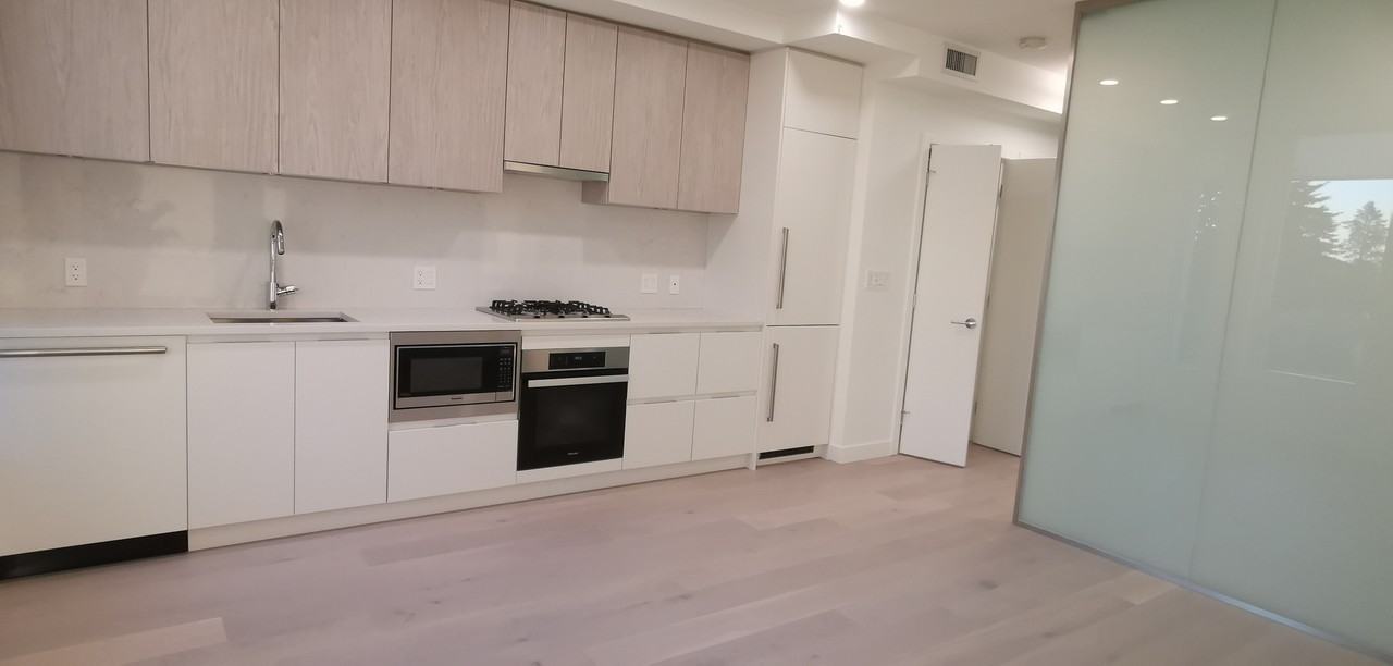 4240 Cambie Street #401 - Photo 5 of 13