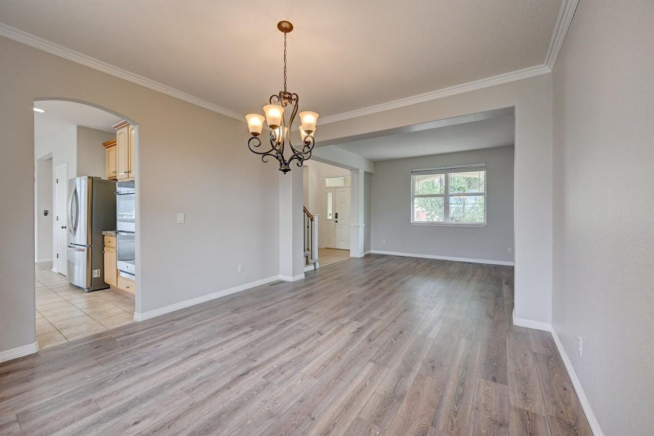 22848 E Euclid Cir #1 - Photo 3 of 38