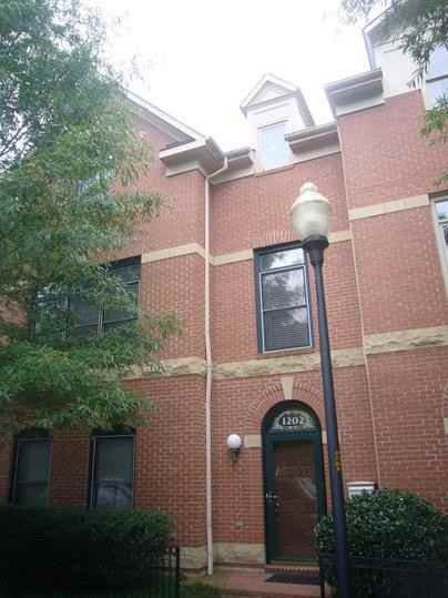 1202 N Johnson St - Photo 3 of 33