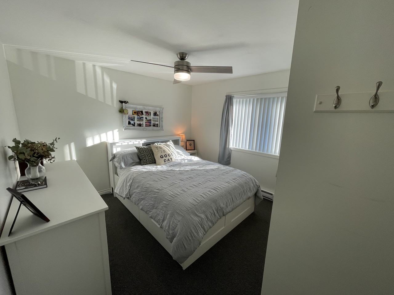 2785 Shoreline Drive - Photo 2 of 13
