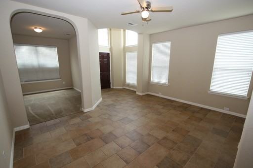 4101 Volk Ct - Photo 2 of 19