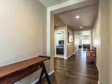 1633 N Meyers Ct #NA - Photo 2 of 6