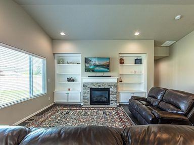 1633 N Meyers Ct #NA - Photo 3 of 6