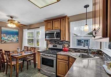 122 Anthony Ave #NA - Photo 3 of 5