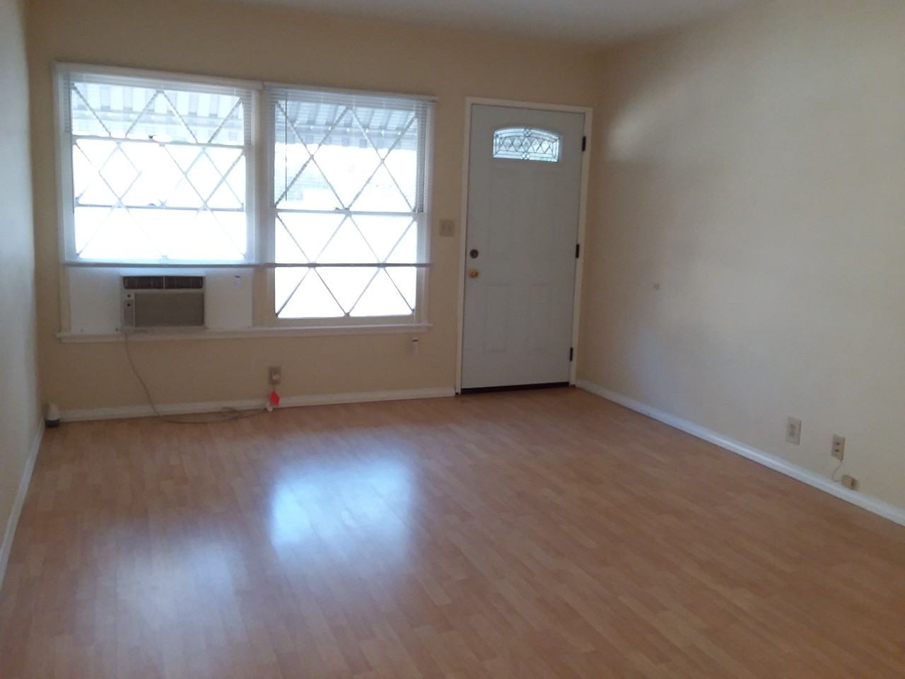 122 S Greenwood Ave #122 - Photo 2 of 7