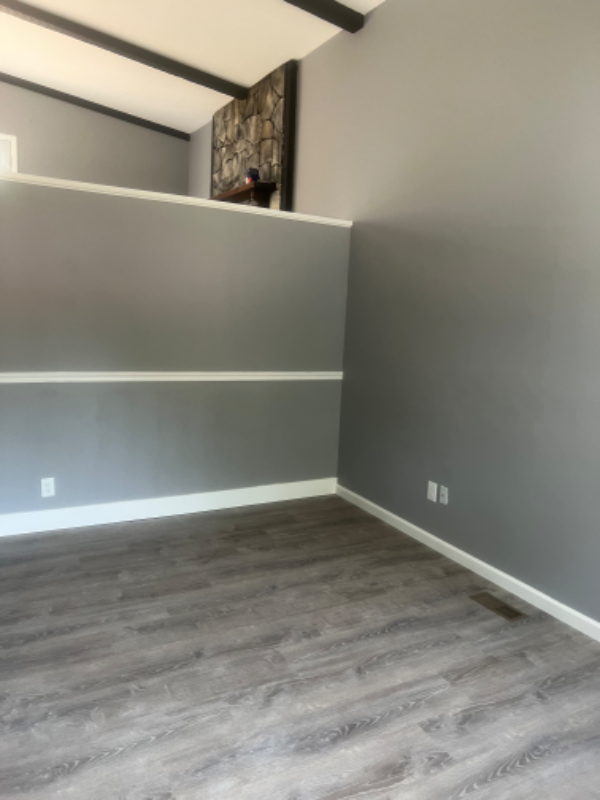 1723 Fairfax Dr - Photo 2 of 14