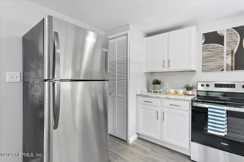 6629 Iralou Rd - Photo 2 of 11