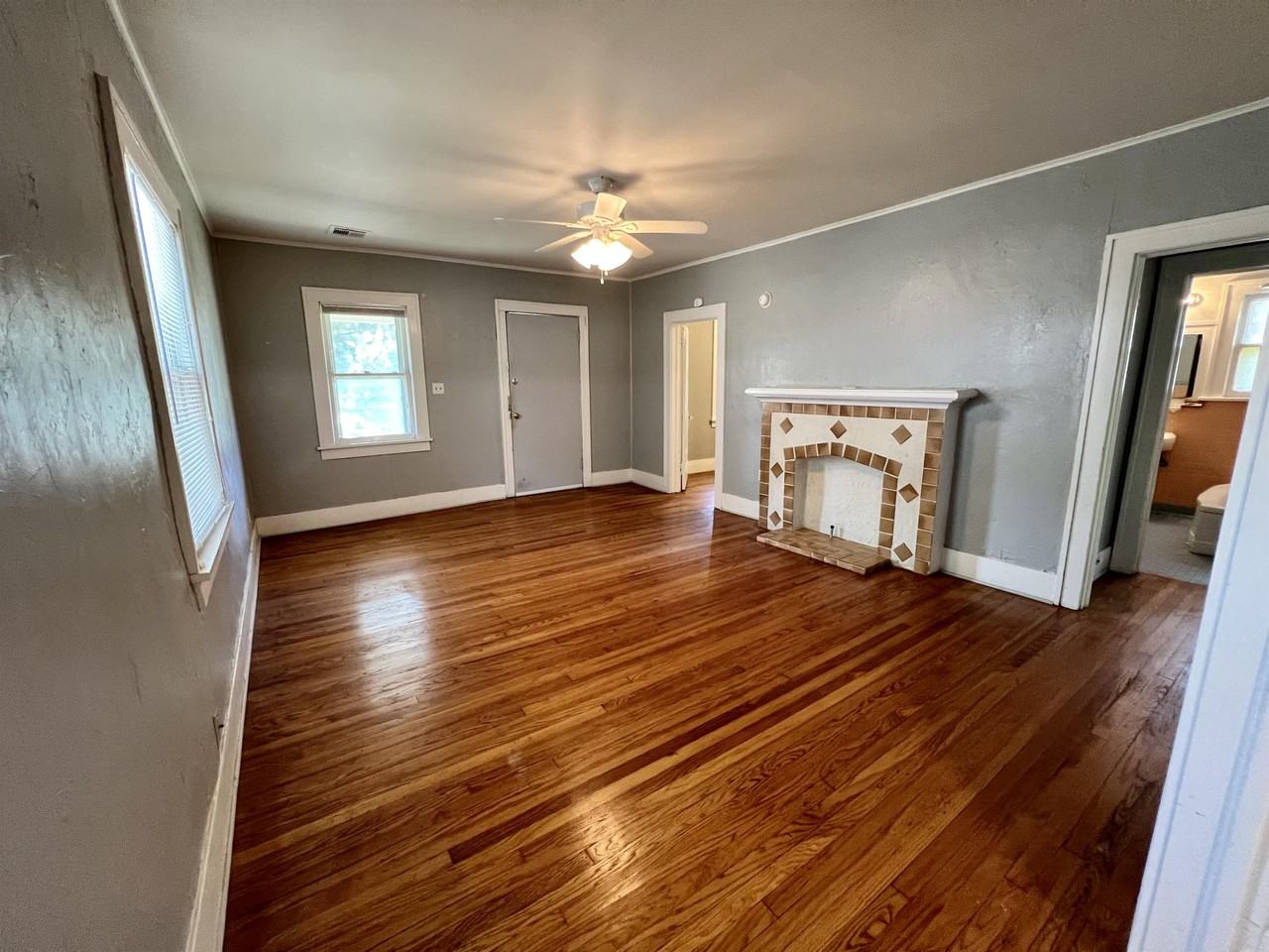 1501 Nw 42nd St #1 - Photo 4 of 16