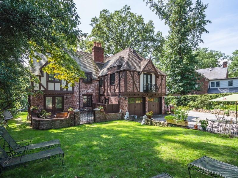 369 Ryder Rd - Photo 2 of 19