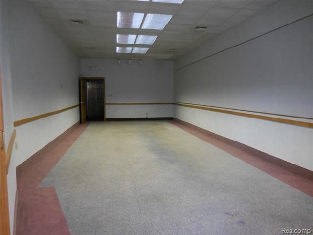 15544 Michigan Ave - Photo 2 of 29