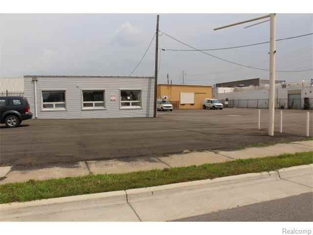 6550 Chase Rd - Photo 3 of 25