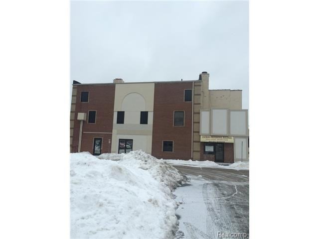 4915 Schaefer Rd - Photo 3 of 15