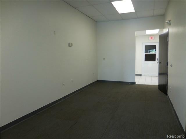 15320 Michigan Ave - Photo 3 of 15