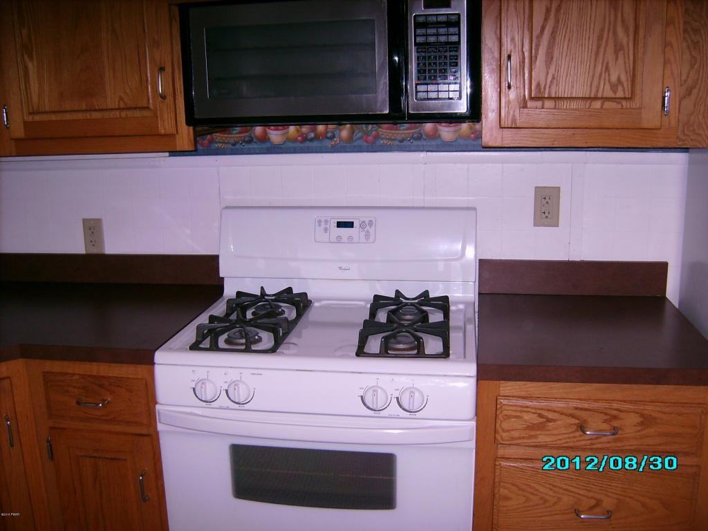 200 Avenue G - Photo 3 of 6