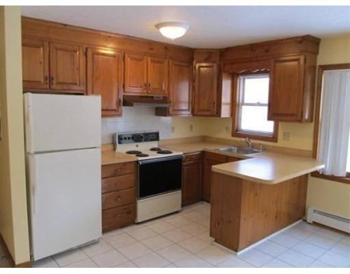 11A B Herricks Ln #B - Photo 3 of 10