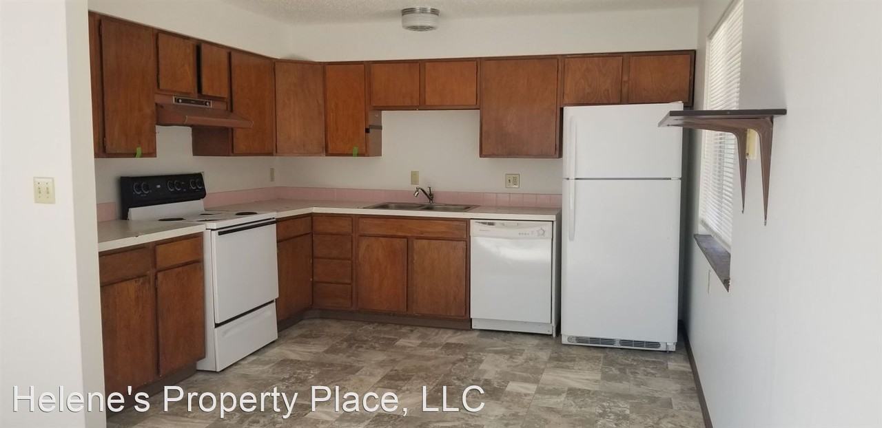 528-530-538-540 SW Summer St. - Photo 3 of 10
