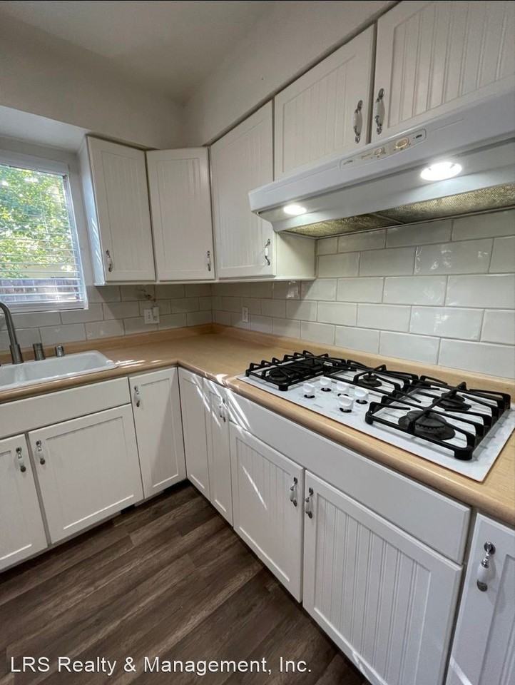 20121 Brite Valley Rd - Photo 3 of 11