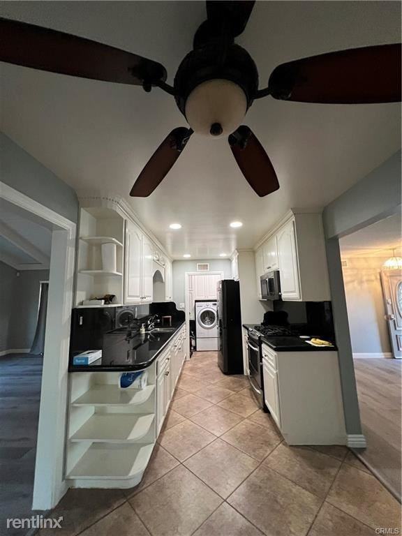 16518 Mcwood St - Photo 3 of 10