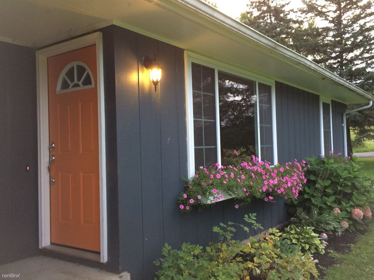 129 Shultz Dr - Photo 2 of 16